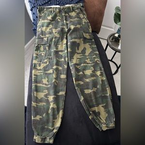 Camouflage oversized pants